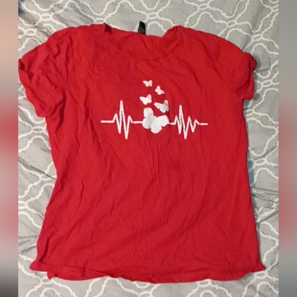 Butterfly tee